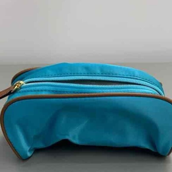 EUC Michael Kors Blue Nylon Pouch - Picture 2 of 5
